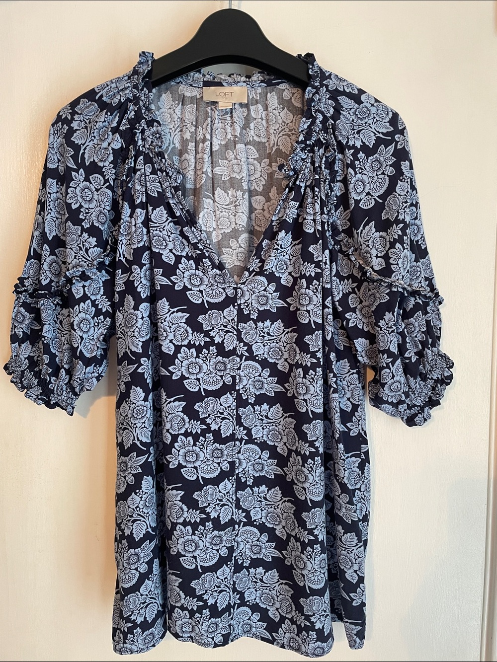 LOFT Navy Blue Floral V-Neck Ruffle Sleeve Popover Blouse